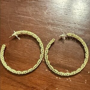 Kendra Scott Intricate Gold Hoop Earrings